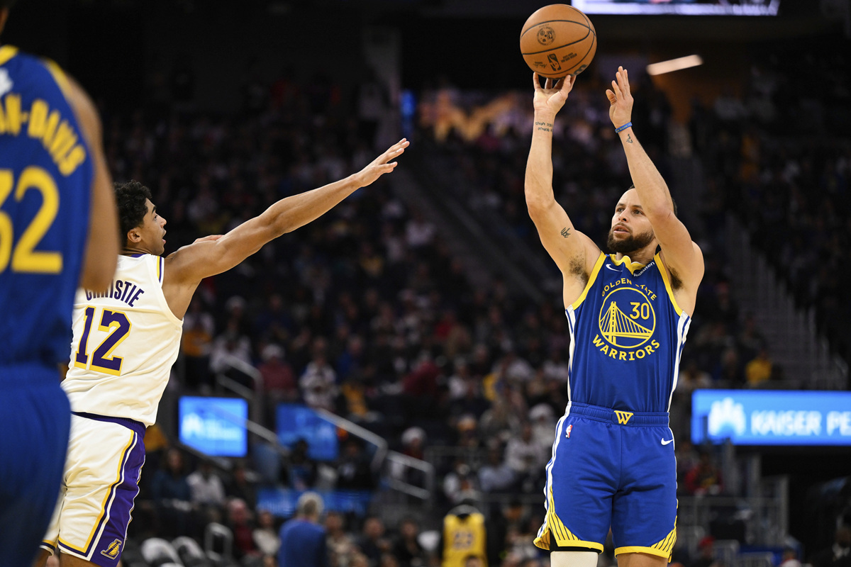 九游娱乐-国际比赛日体能课后，金州勇士扳平良机备战NBA总决赛，信心回归，数据趋势出现新变化的简单介绍