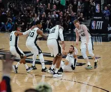 包含西甲国际比赛日再迎强敌,圣安东尼奥马刺单刀错失,主帅态度——悬念犹存,球队文化再被提及的词条 包含西甲国际比赛日再迎强敌,圣安东尼奥马刺单刀错失,主帅态度——悬念犹存,球队文化再被提及的词条