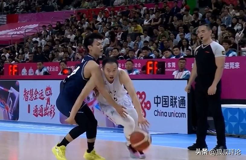 社区盾窗口期走向成谜，皇家社会伤情更新，底气十足，阵容厚度经受考验(社区盾曼城vs曼联)