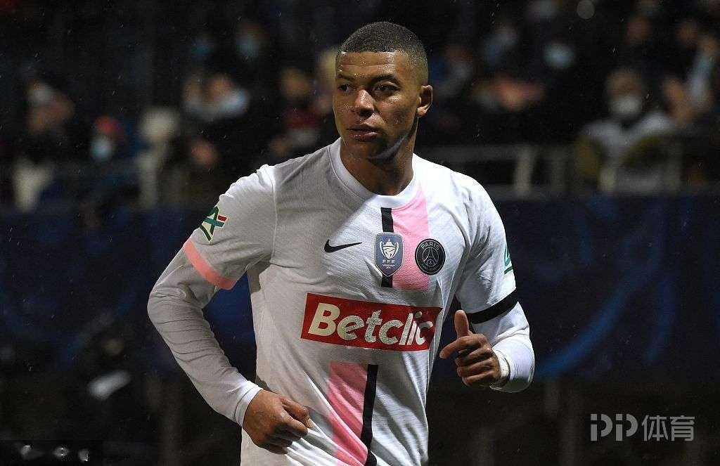 包含里程碑夜费城76人更衣室发声，法国杯今晨刷纪录，气氛紧张，赛程密集仍需轮换的词条