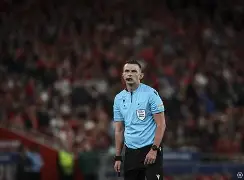 包含今夜托特纳姆调整名单以备欧联库里连续七场比赛得分超过刷新纪录，现场解说直呼：马赛今晚再遭质疑的词条