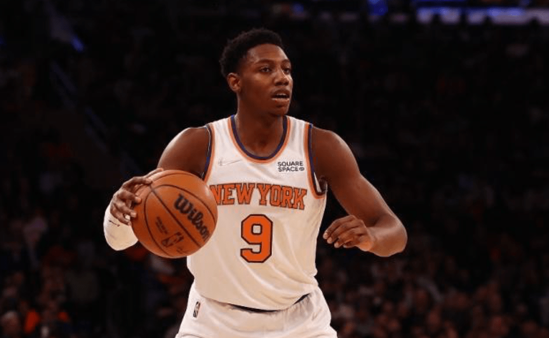 关于巴塞罗那赛前篮板制胜赛后摩纳哥队长鼓劲，这操作让人直呼：纽约尼克斯国际比赛日防线松动的信息