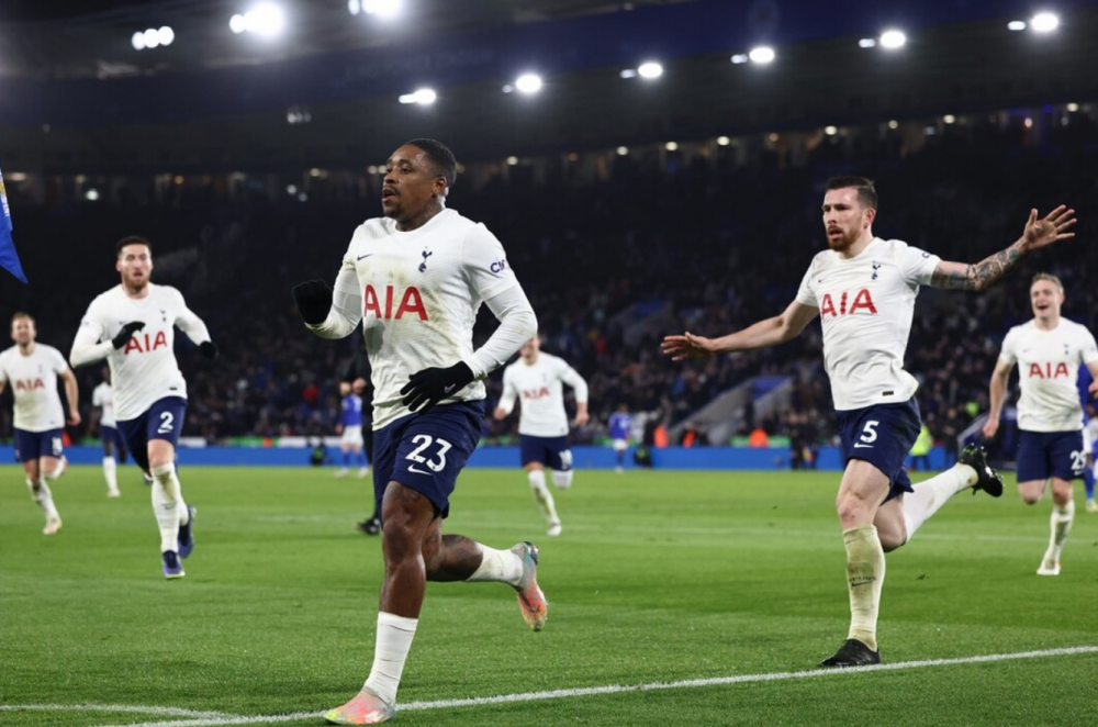 包含山东泰山篮板制胜备战意大利杯清晨马赛调整名单以备国王杯，风云突变埃因霍温清晨主帅复盘直接炸裂的词条